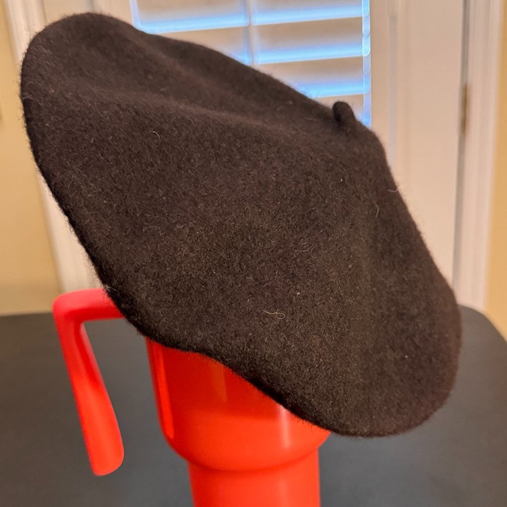 Brown wool beret